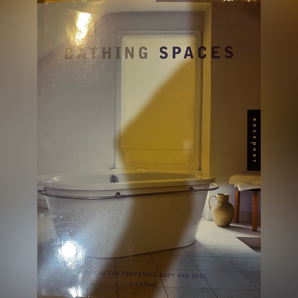 Rockport Classic Bathroom Coffee Table Book 📕